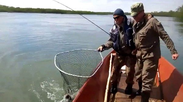 Рыбаки в лодке
